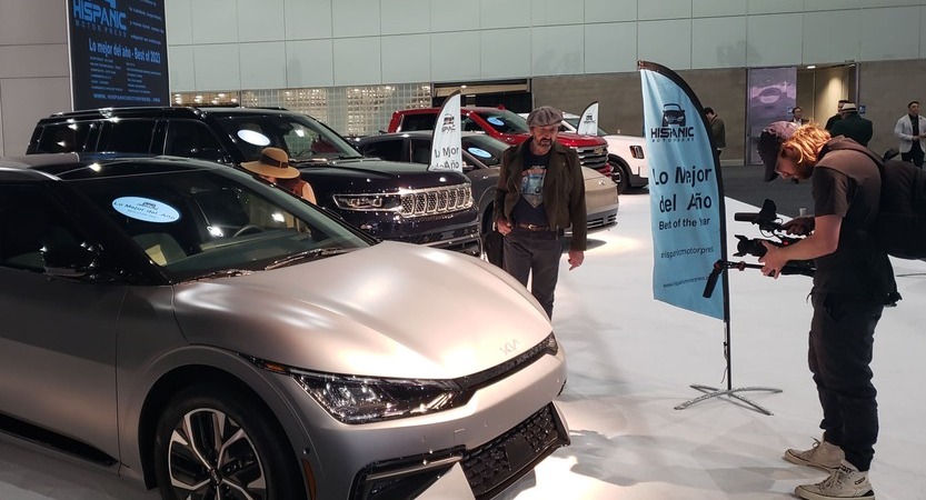 You are currently viewing Hispanic Motor Press Succesful Display at LAAutoshow 2022