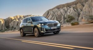 Read more about the article BMW X5 M Competition. Para conductores que exijan rendimiento, sin sacrificar comodidad y refinamiento.