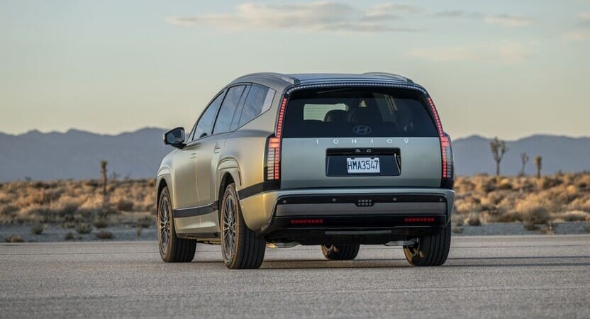 You are currently viewing Hyundai estrena un nuevo buque insignia y es eléctrico: el Ioniq 9.