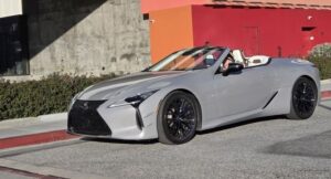 Read more about the article Lexus LC500 Convertible 2026 — El Último de Su Especie