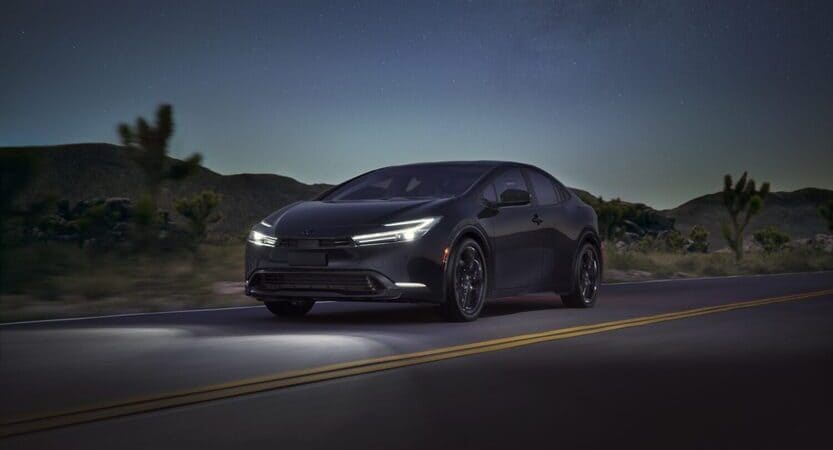 You are currently viewing El Toyota Prius híbrido recargable compromete poco en su búsqueda de gran eficiencia.