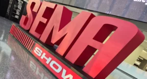 Read more about the article SEMA 2026: Las Máquinas Que Van a Dejarte Sin Palabras